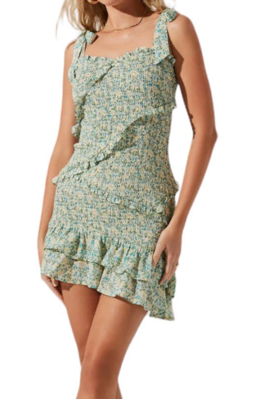 ASTR the Label dress Eastwick floral ruffle asymmetrical mini Large L NEW